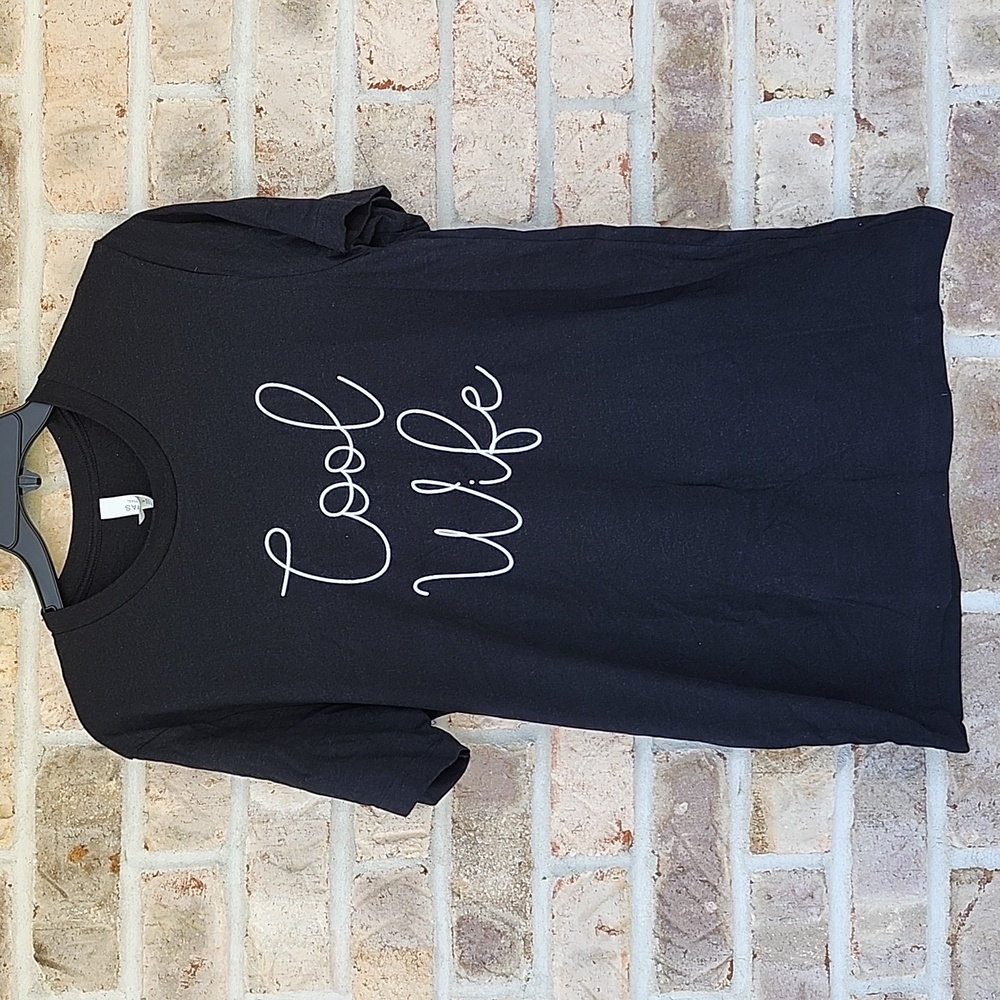 Black NWT Cool Wife Tshirt